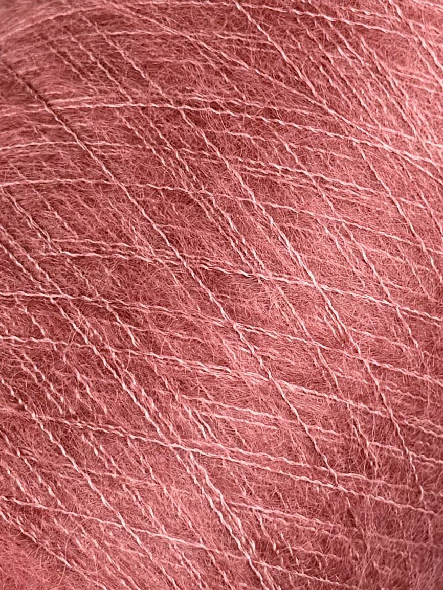 Manifattura Sesia Art. Vivienne 850 m / 100 g – Filato in kid mohair e seta mulberry col. Rosa antico 5026